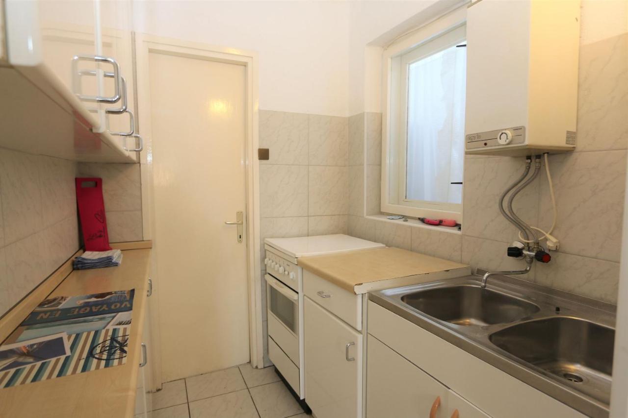 Apartments Nadenic Šilo Eksteriør billede