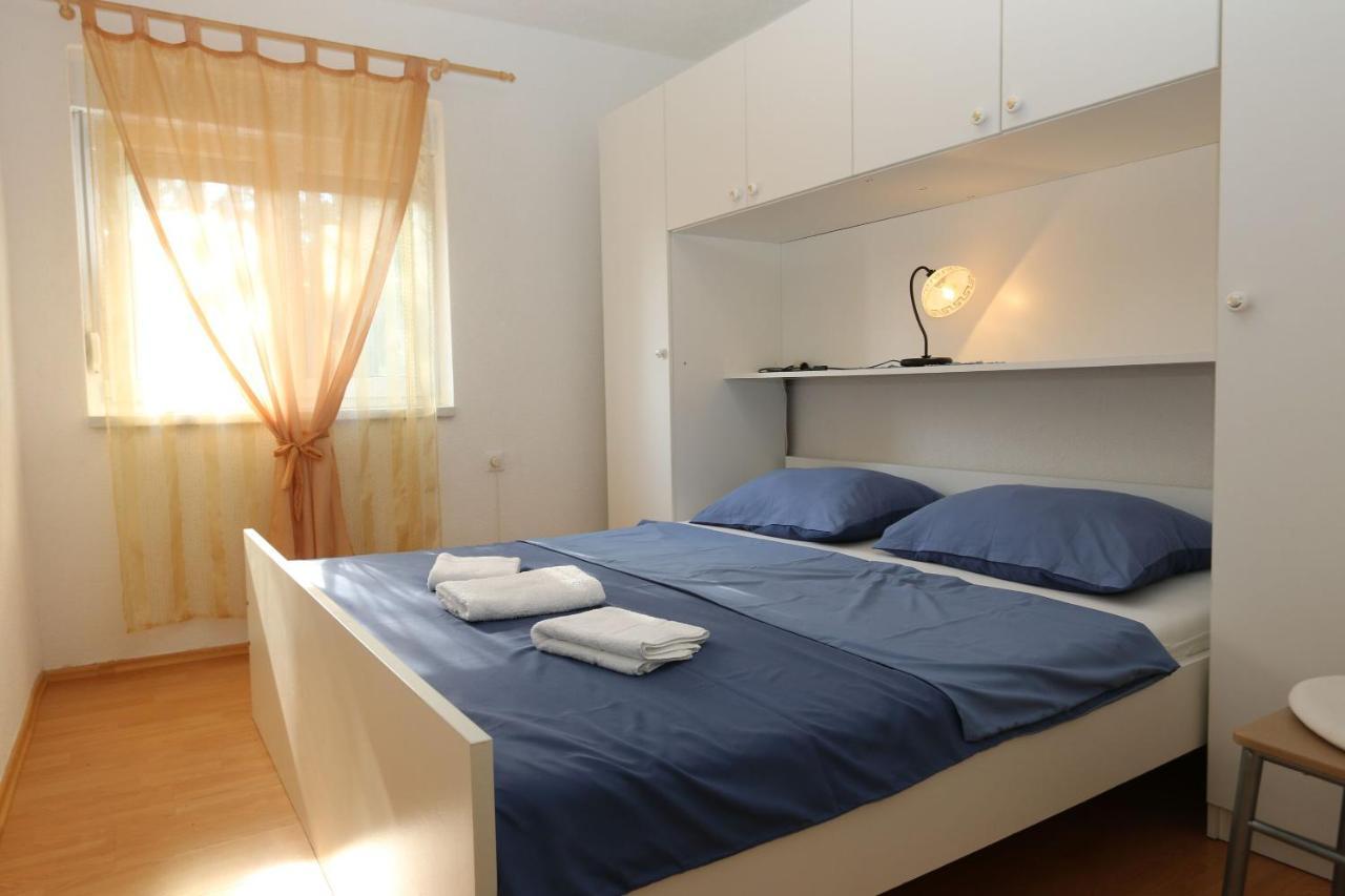 Apartments Nadenic Šilo Eksteriør billede