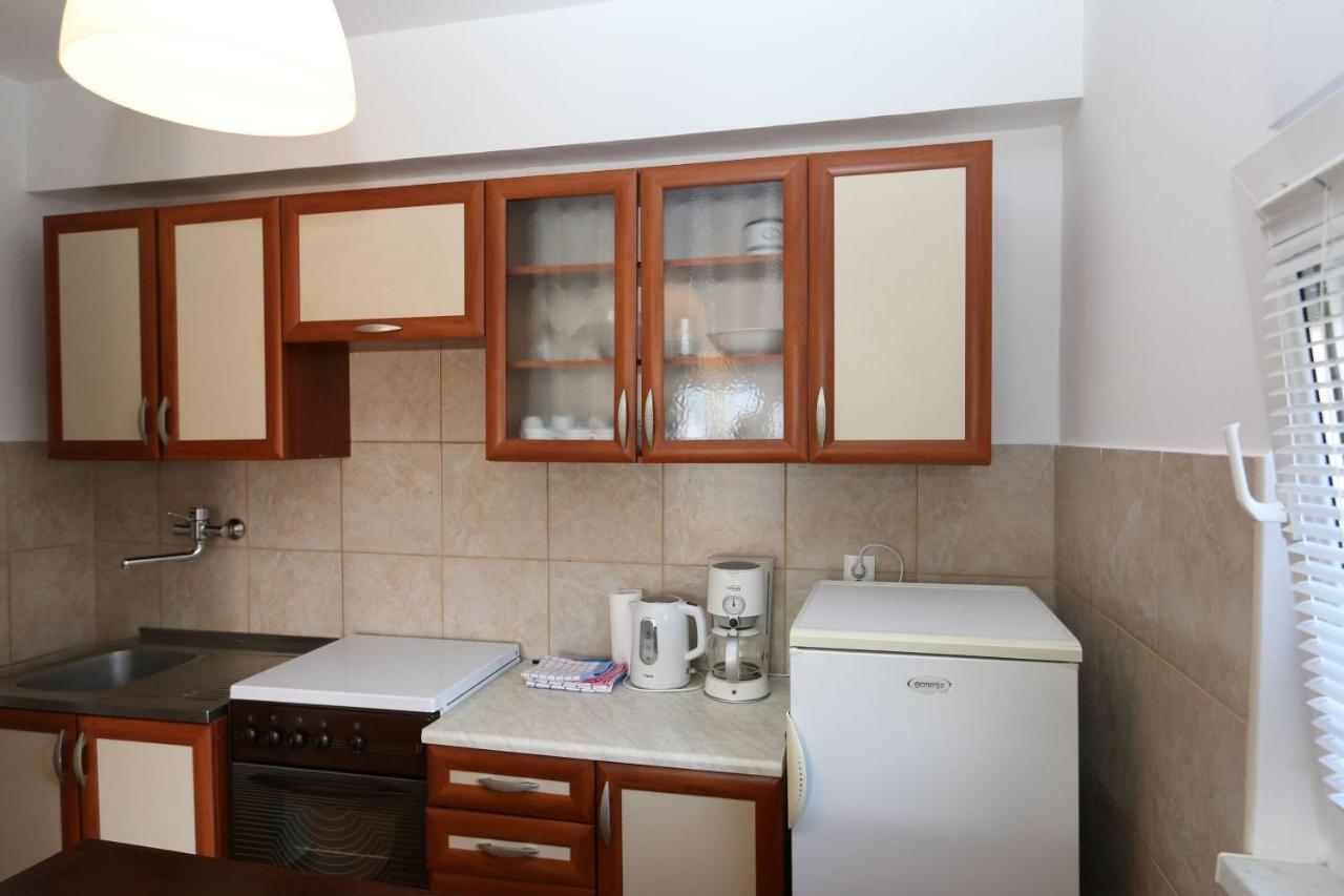 Apartments Nadenic Šilo Eksteriør billede